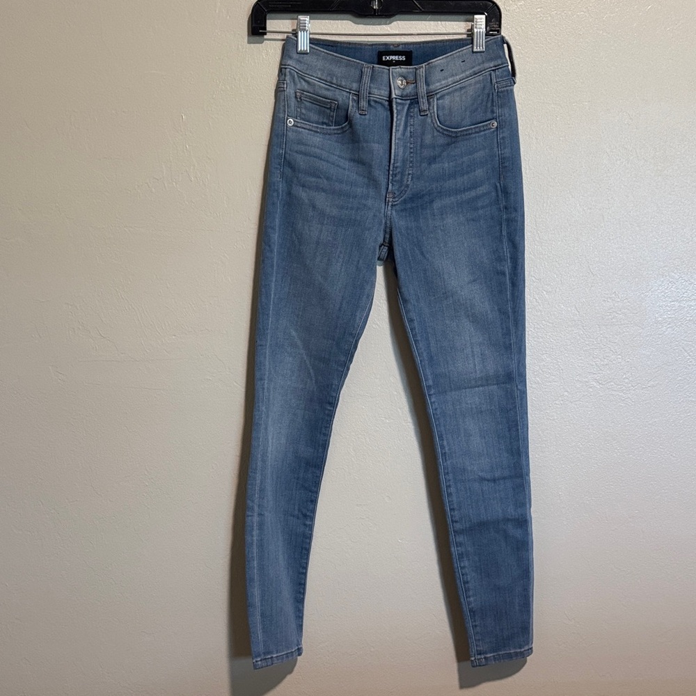 Express Women's Medium Wash Skinny Jeans - Blue